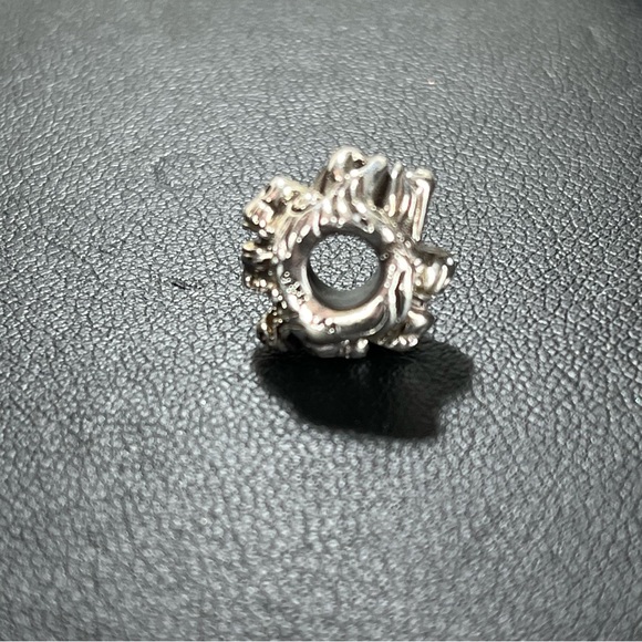 Trollbeads Retired Find Your Pet Bead - Picture 8 of 9